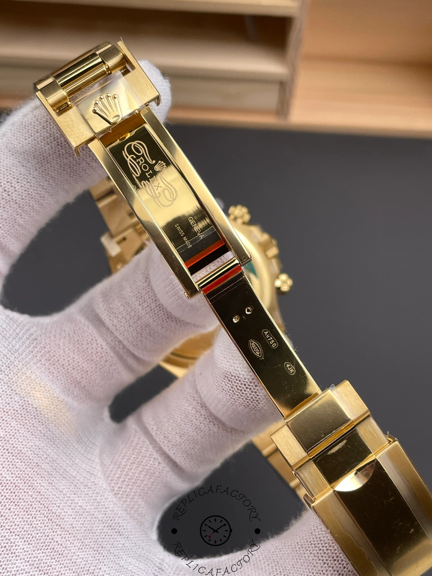 Rolex Daytona 126508 0006 Yellow Gold on Bracelet 1:1 Replica Watch