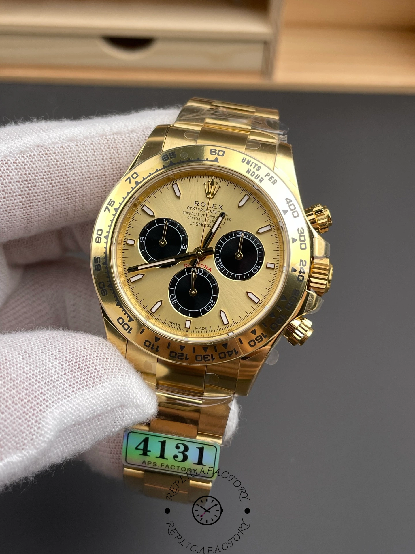 Rolex Daytona 126508 0006 Yellow Gold on Bracelet 1:1 Replica Watch