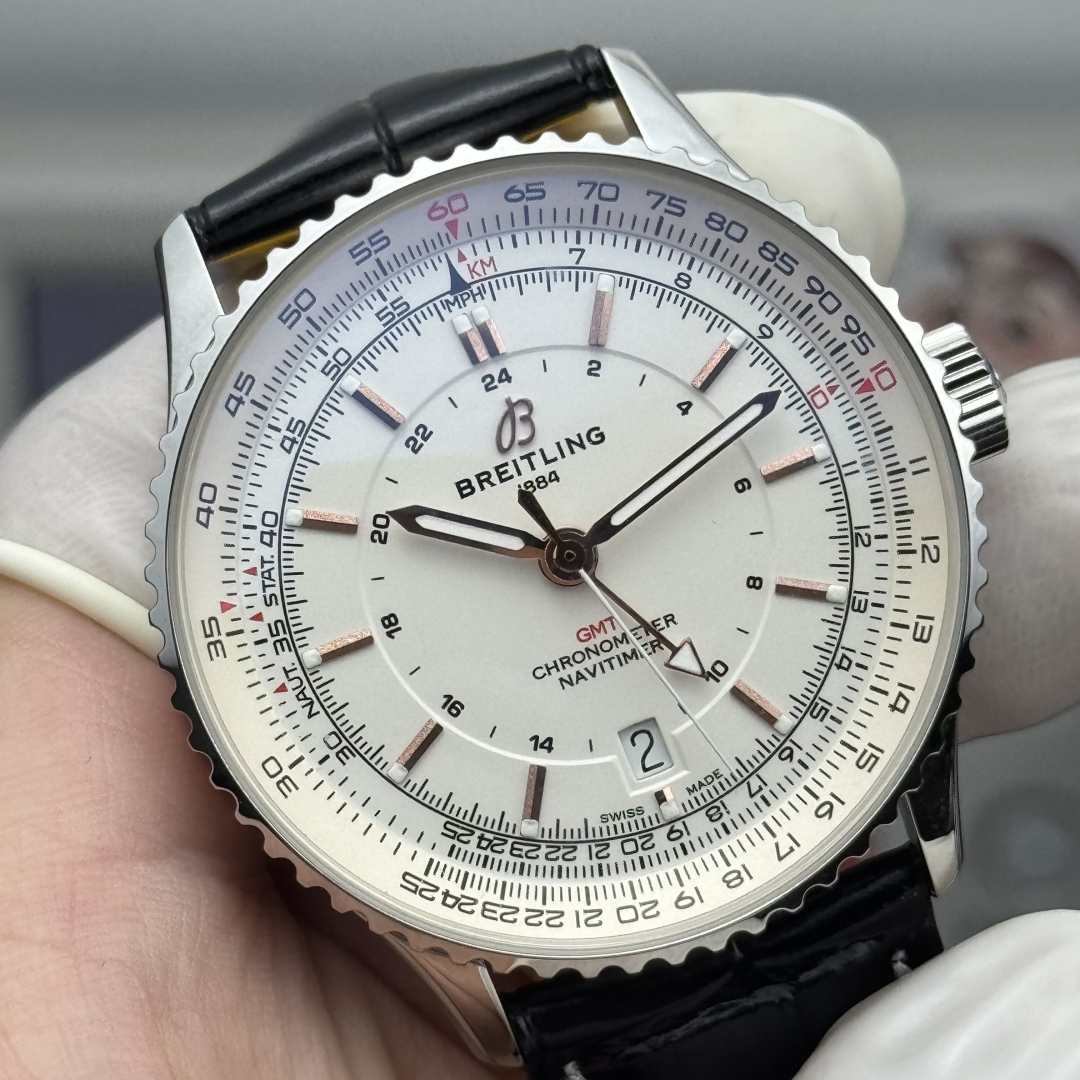 Breitling Navitimer Automatic GMT 41 A32310211G1P1 Clone Watch