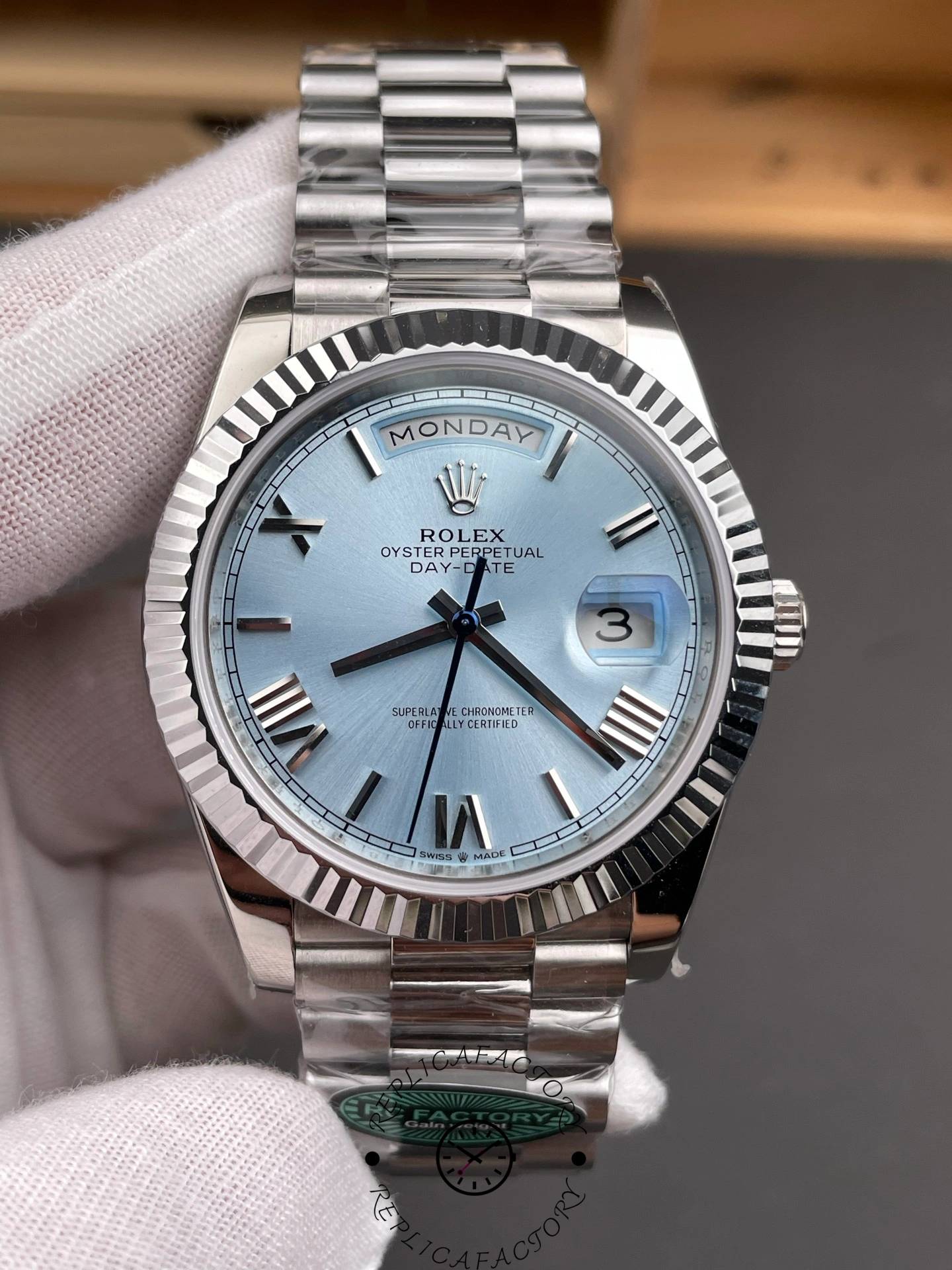 Rolex Day-Date 228236 platinum look with fluted bezel and blue dial