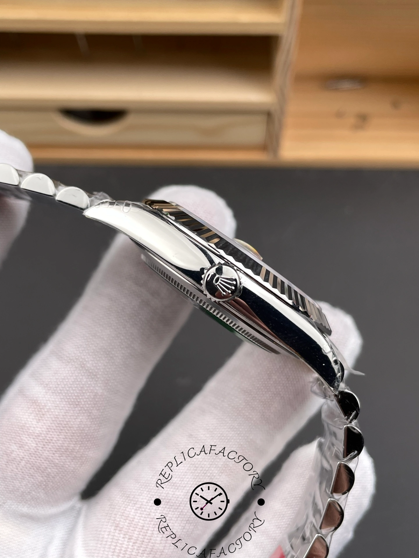 Side view of THB Factory Rolex Datejust 41 ref. 126334-0026 showing screw-down crown and smooth case profile.