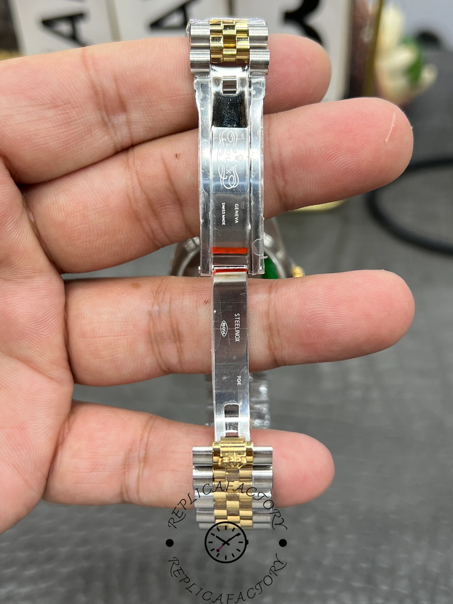Inside clasp engraving of ReplicaFactory Rolex Datejust 31mm 278273-0030 with Rolex Geneva Swiss Made markings.
