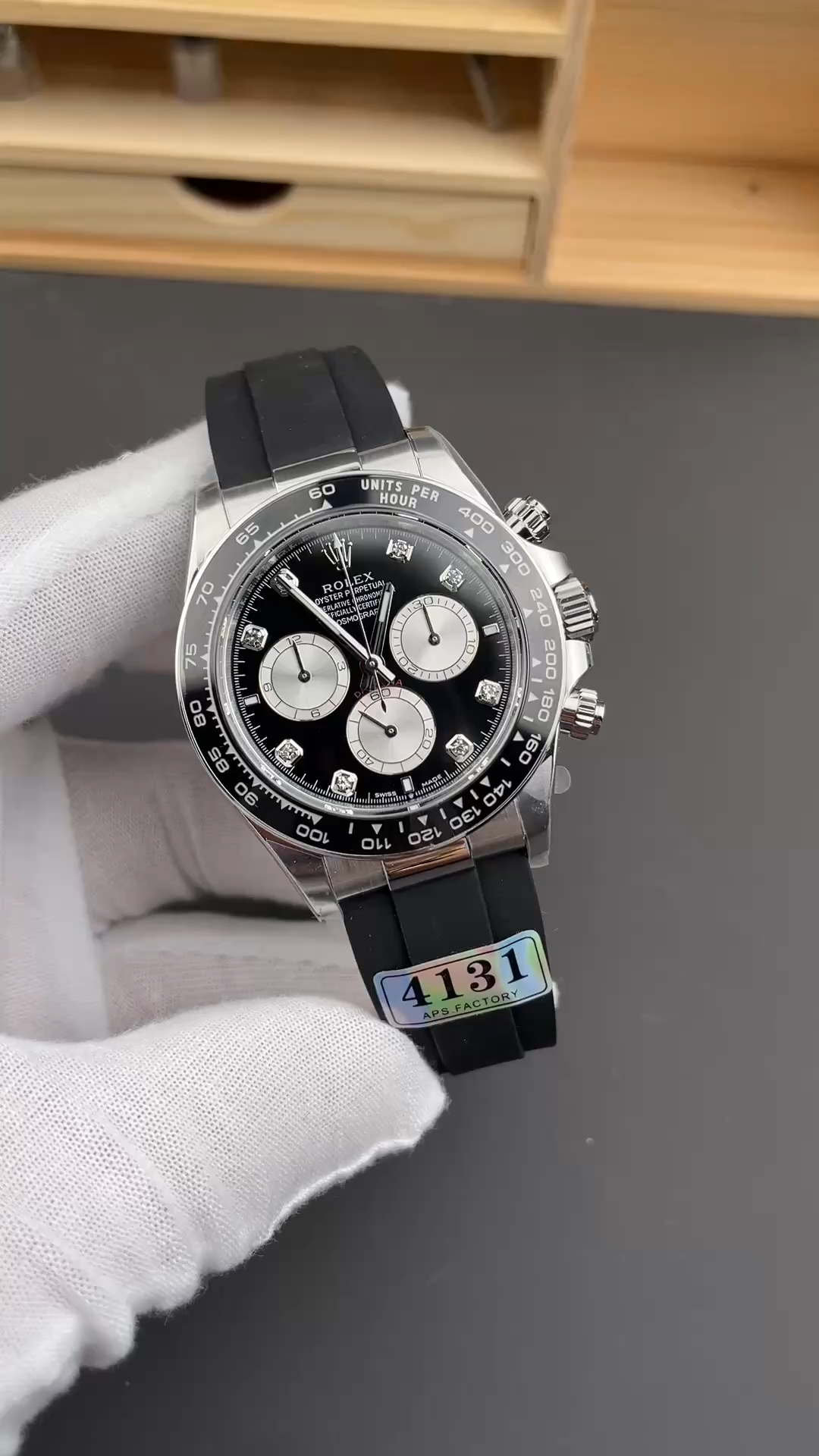 Replica Rolex Cosmograph Daytona White Gold 126519LN 0004 Video