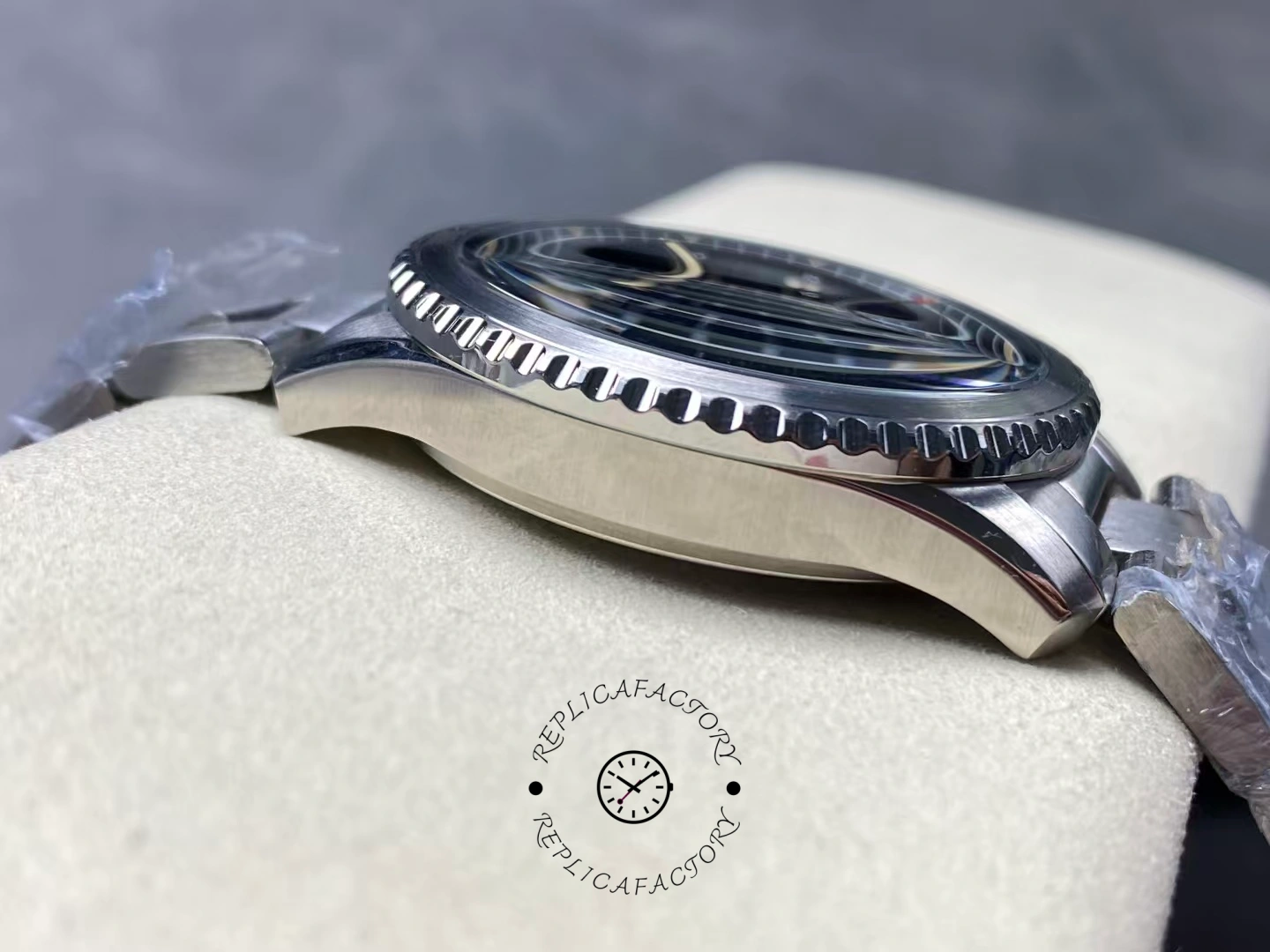 Side profile of Breitling Aviator 8 A17315101B1A1 with fluted bezel detail.