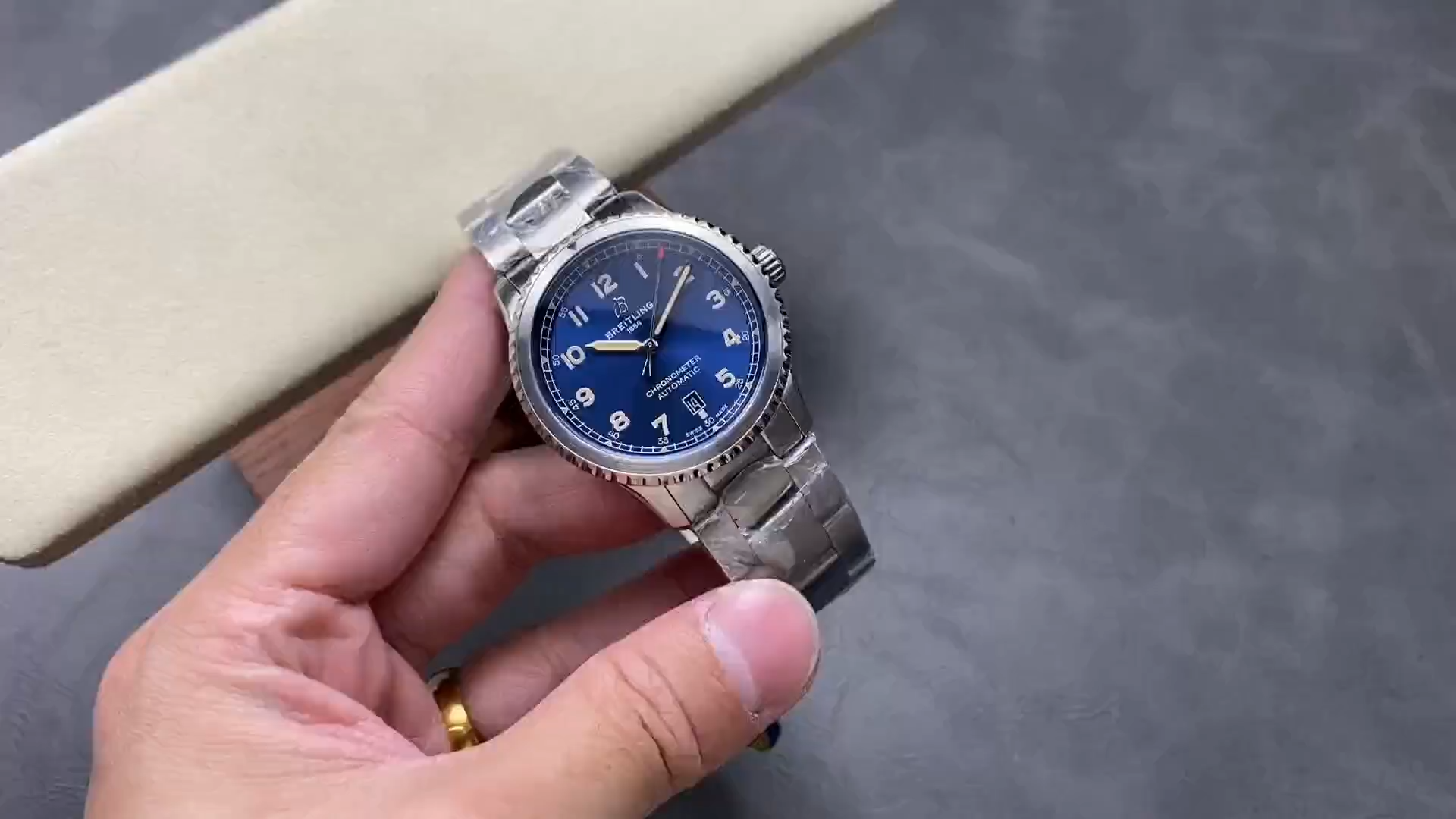 Breitling Aviator 8 Automatic 41 A17315101C1A1 1:1 Clone Yellow Arabic Markers - Video