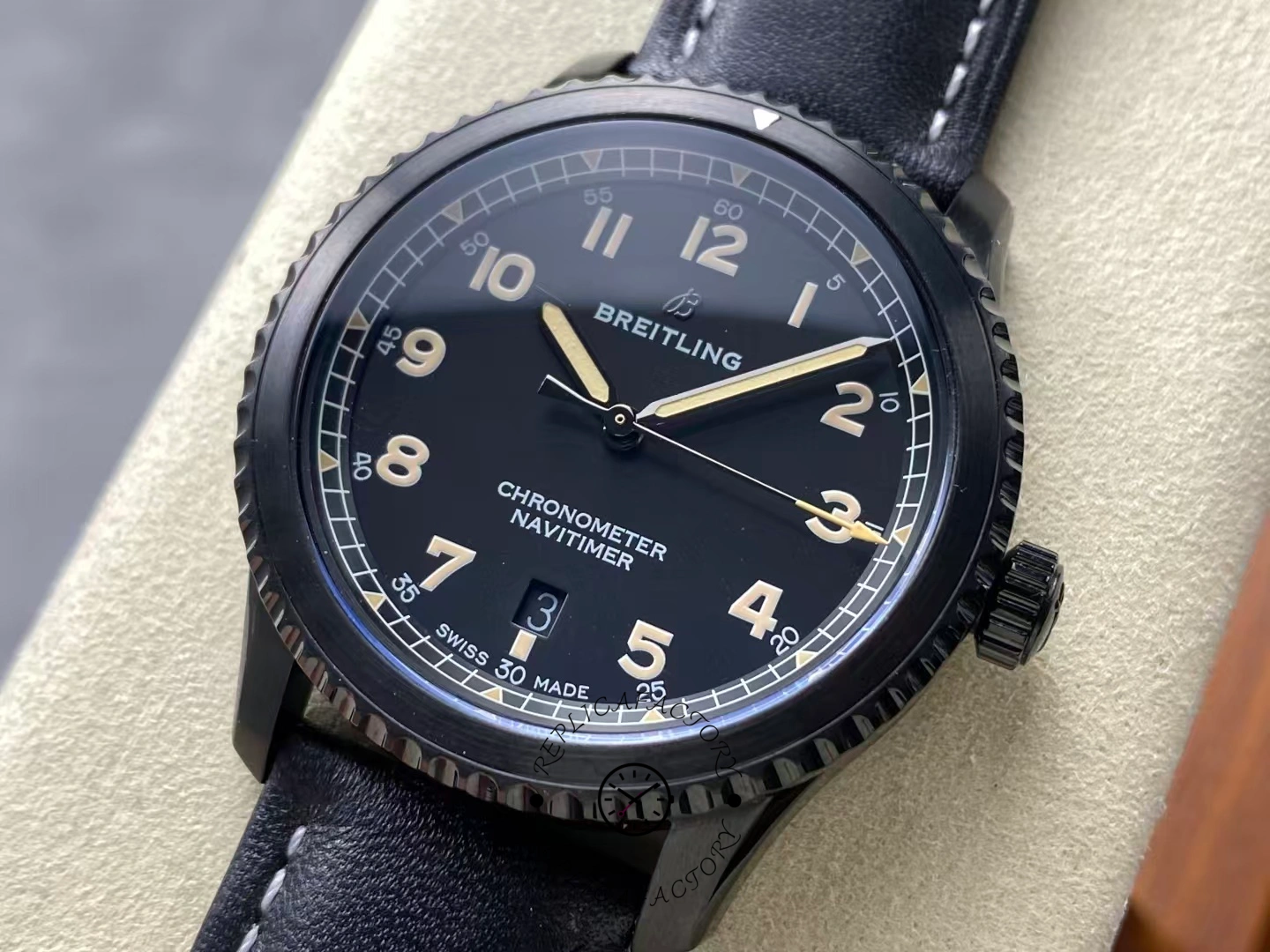 Close-up of Breitling Navitimer 8 Automatic 41 M17314101B1X1 dial showing date window at 6.