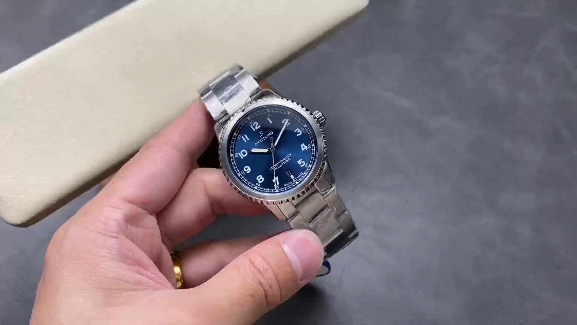 Breitling Navitimer 8 Automatic Blue Dial Men's Watch 41mm A17314101C1A1 1:1 Clone - Video