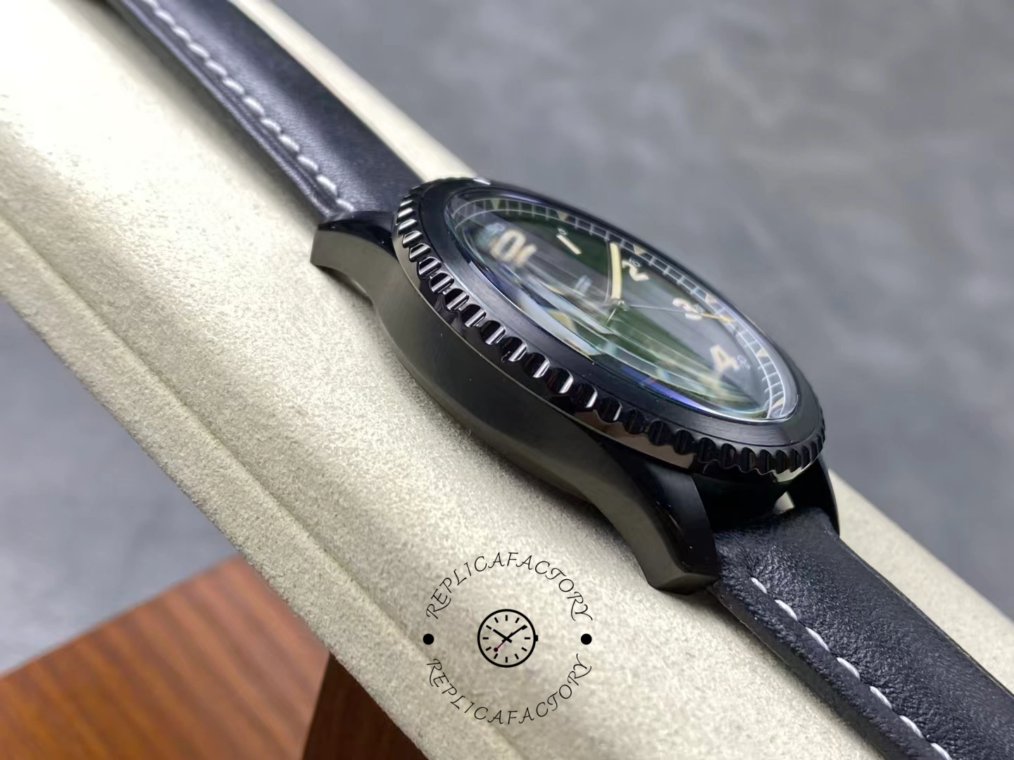 Angled side view of Breitling Navitimer 8 Automatic 41 M17314101B1X1 showing bezel design.