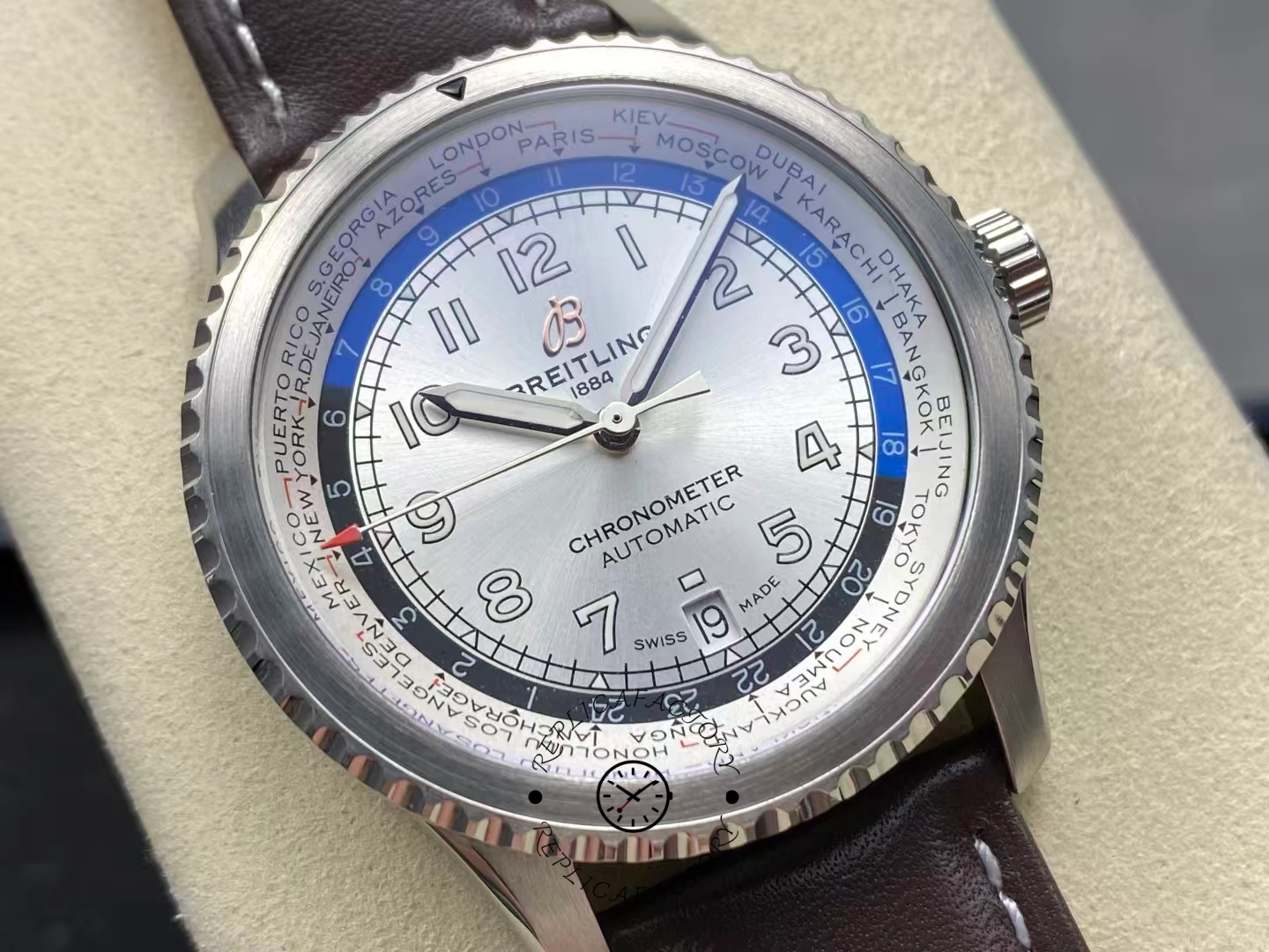 Centered dial shot of Breitling Aviator 8 B35 Automatic 43 AB3521U01G1P1 showing red GMT arrow.