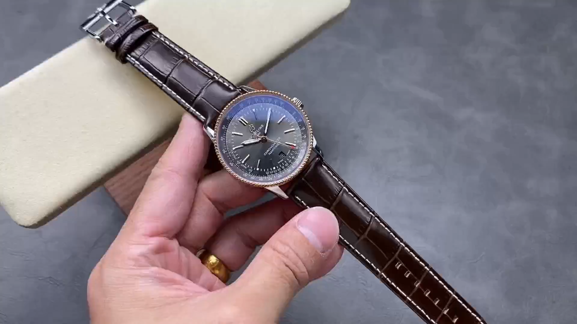 Breitling Navitimer 41 U17326121M1P1 1:1 Clone Luxury Pilot Automatic Watch - Video