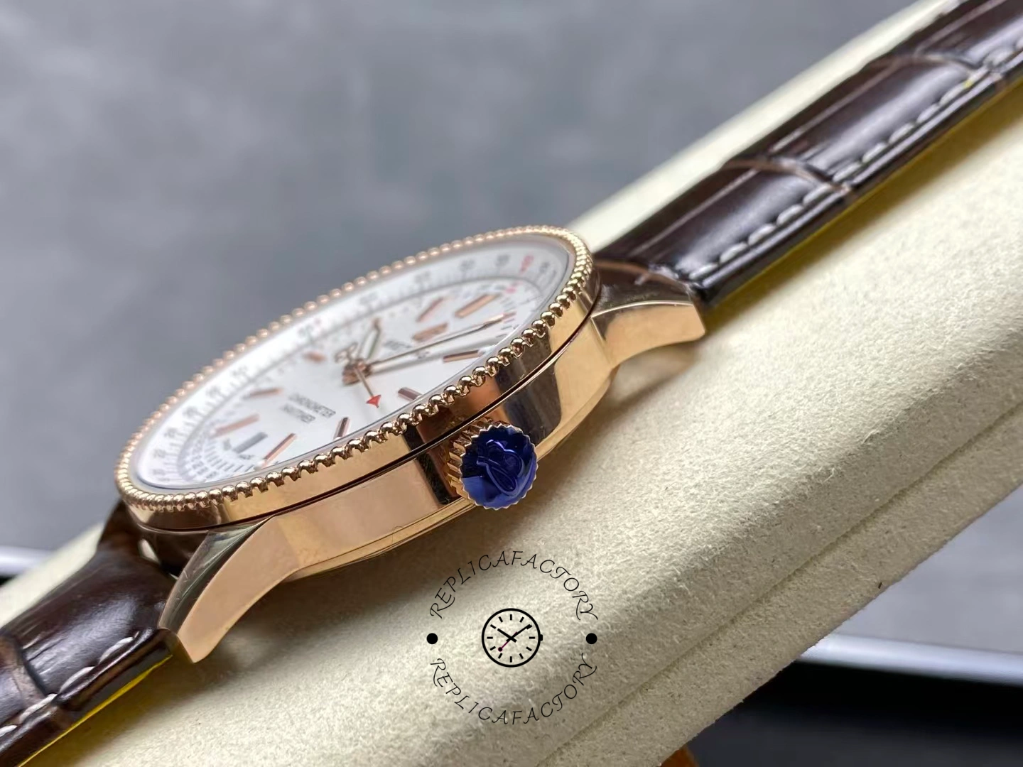 Side view of Breitling Navitimer 41 R17326211G1P1 showing crown and case.