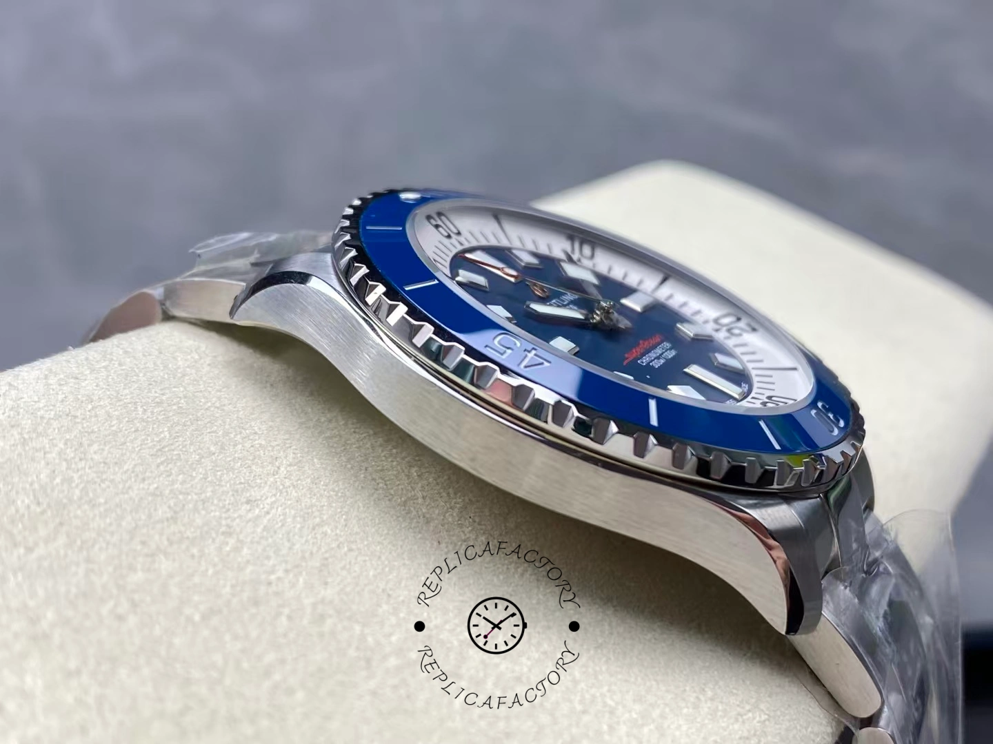 Left side of Breitling Superocean 42 A17375E71C1A1 showing bezel teeth detail.