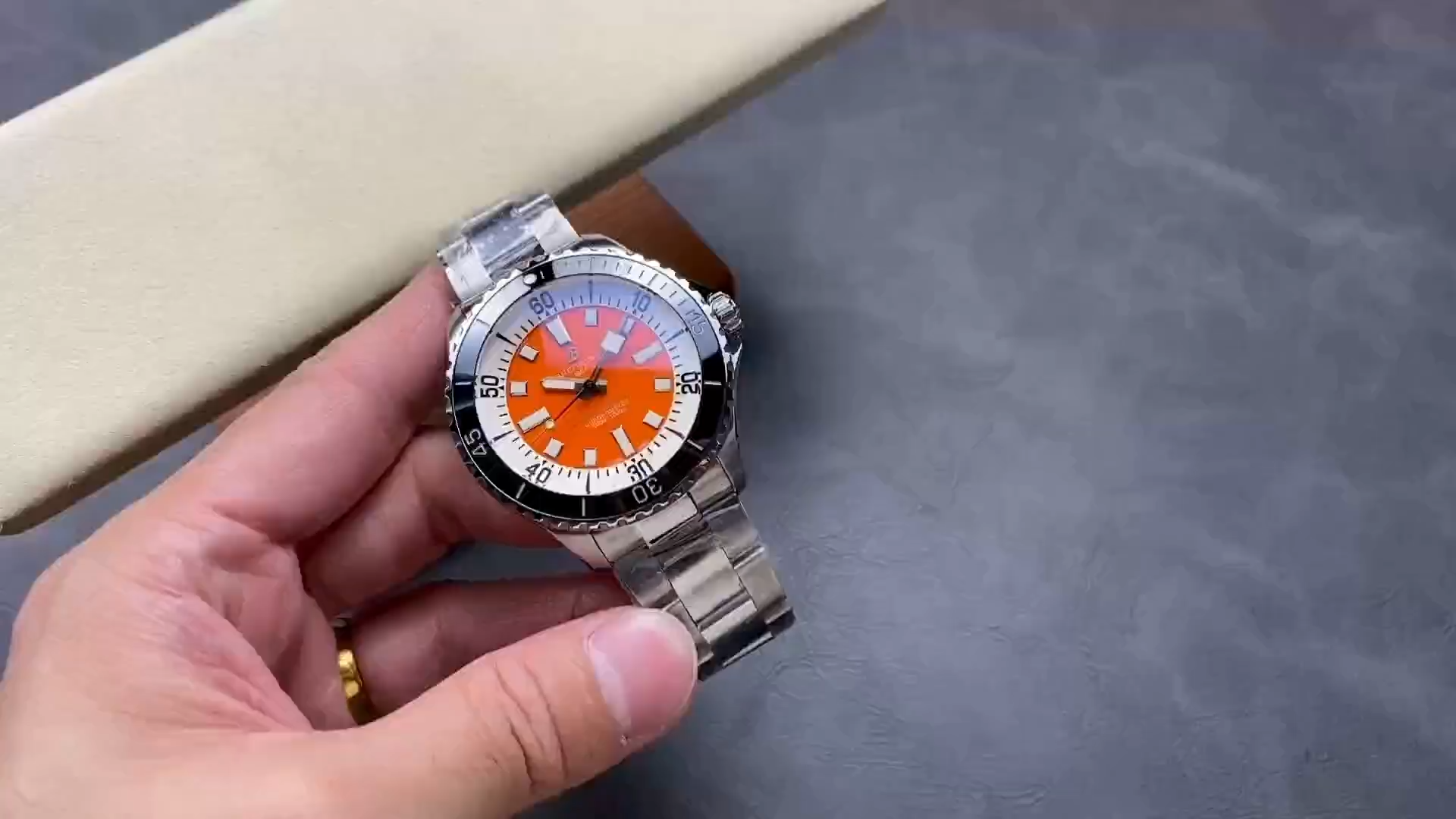 Breitling Superocean Automatic 42 A173751A1O1S1 Stainless Steel Strap Replica - Video