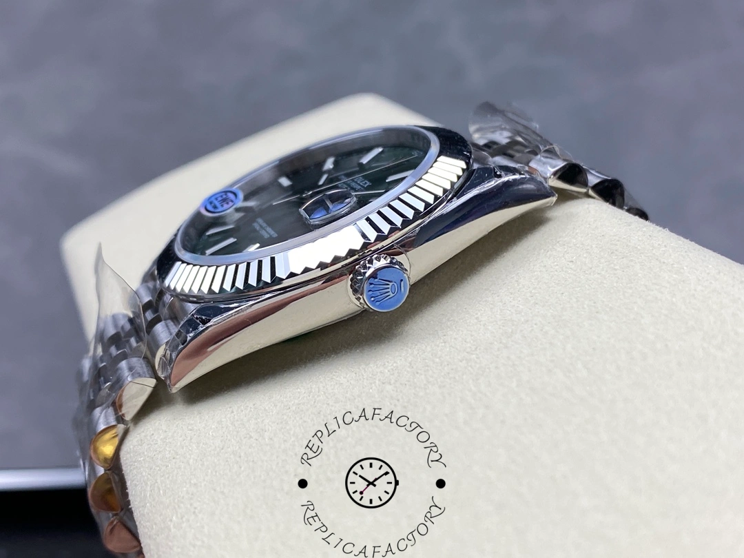 Crown-side view of Rolex Datejust 126334 EWE with polished lugs.