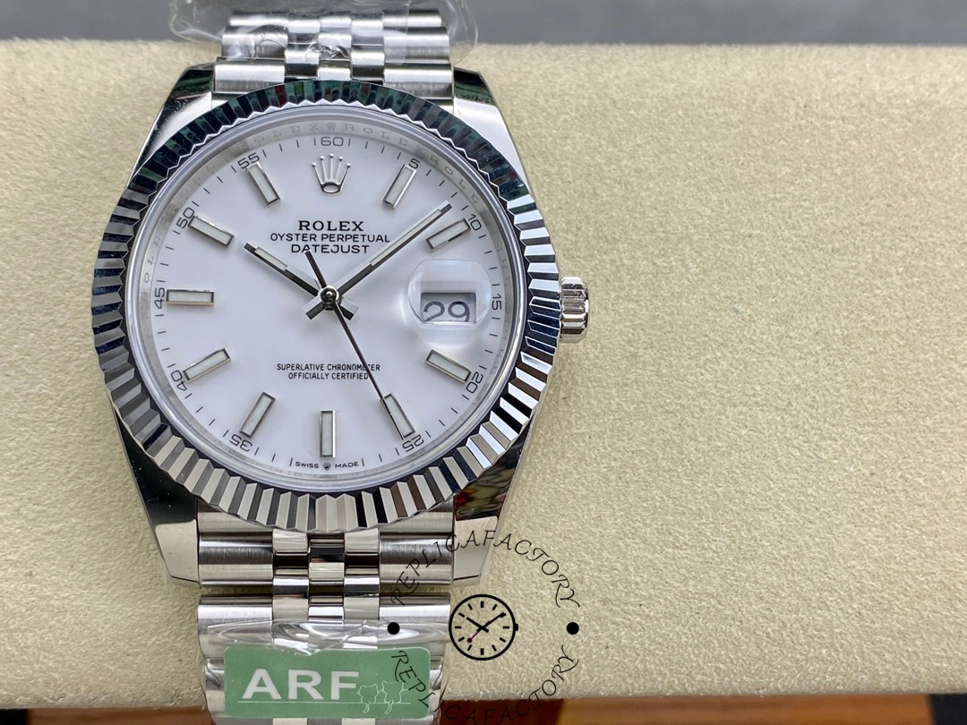 Front view of the Rolex Datejust 41 M126334-0010 showing the white dial, fluted bezel and Jubilee bracelet.