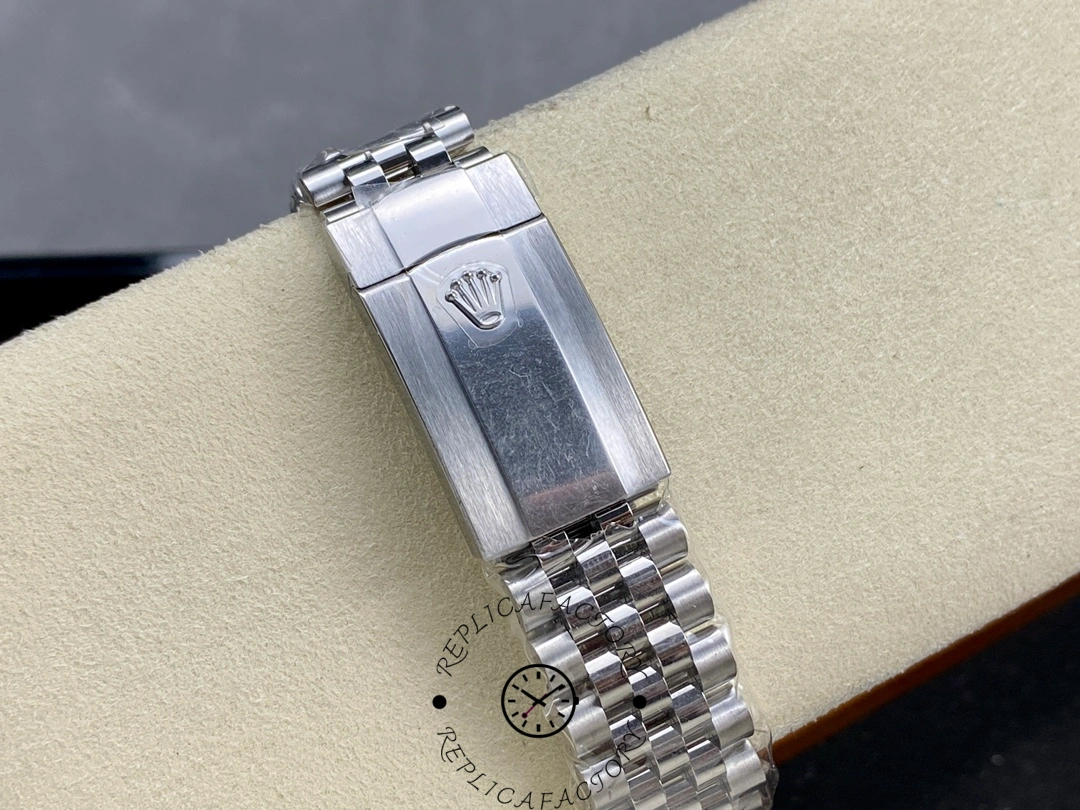 Clasp view of the Rolex Datejust 41 M126334-0010 showing the engraved Rolex coronet.