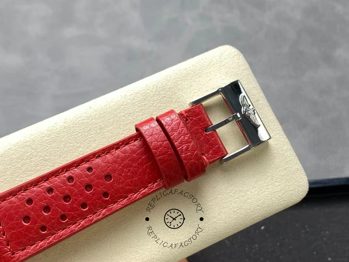 Buckle of Breitling Top Time B01 AB01766A1A1X1 with engraved winged logo.