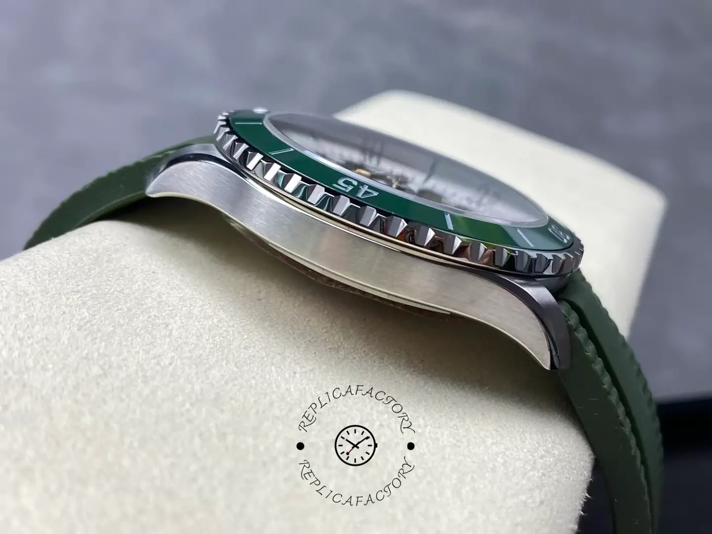 Left side view of Breitling Superocean A17376A31L1S1 brushed case and polished edges.