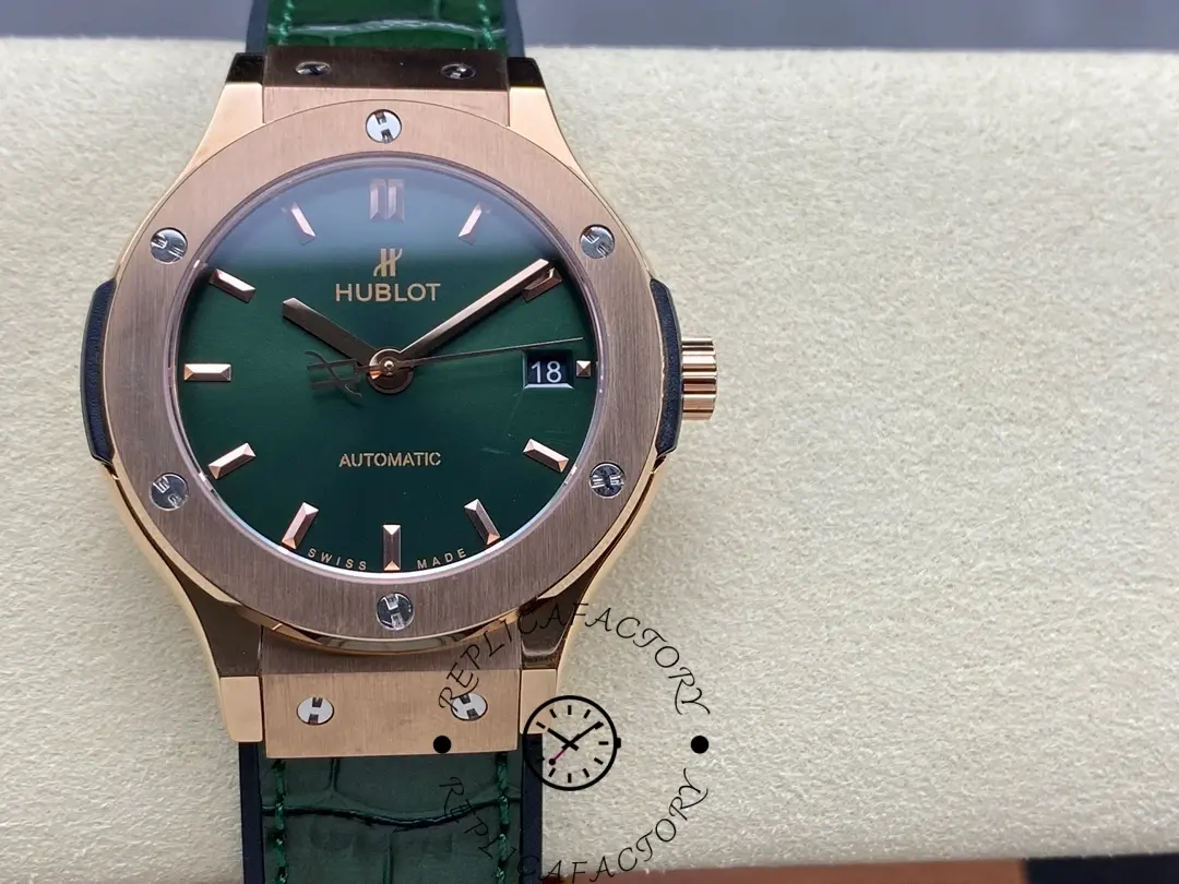 Close-up of the Classic Fusion King Gold Green 38mm dial with date window at 3 o’clock.