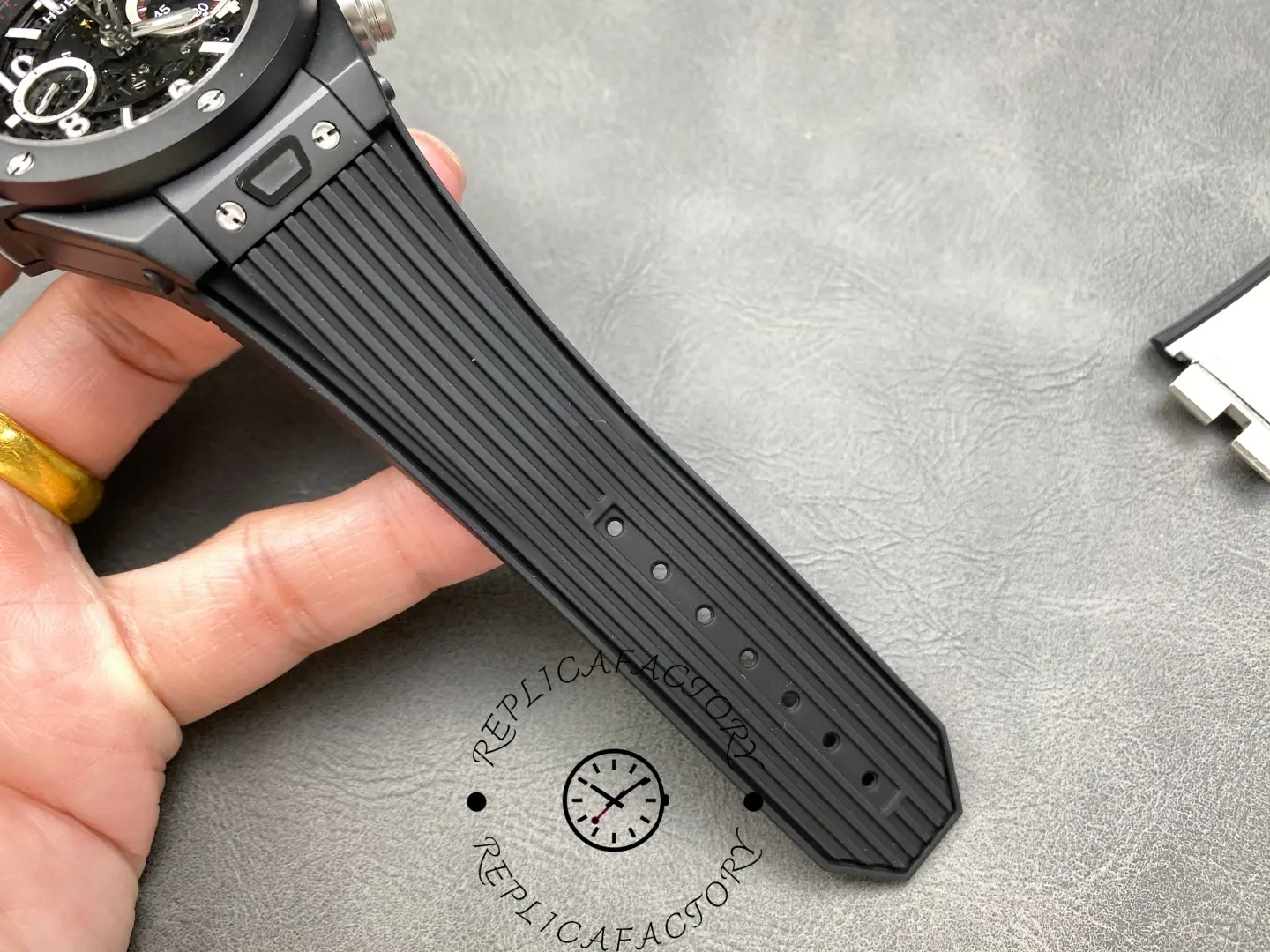 Close-up of black rubber strap on Hublot Big Bang Unico 441.CI.1170.RX.