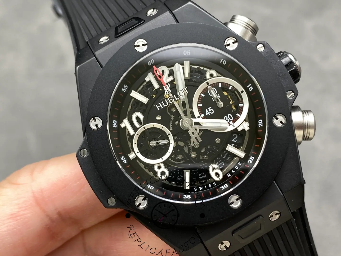 Angle view of Hublot Big Bang Unico 441.CI.1170.RX with visible movement layers.