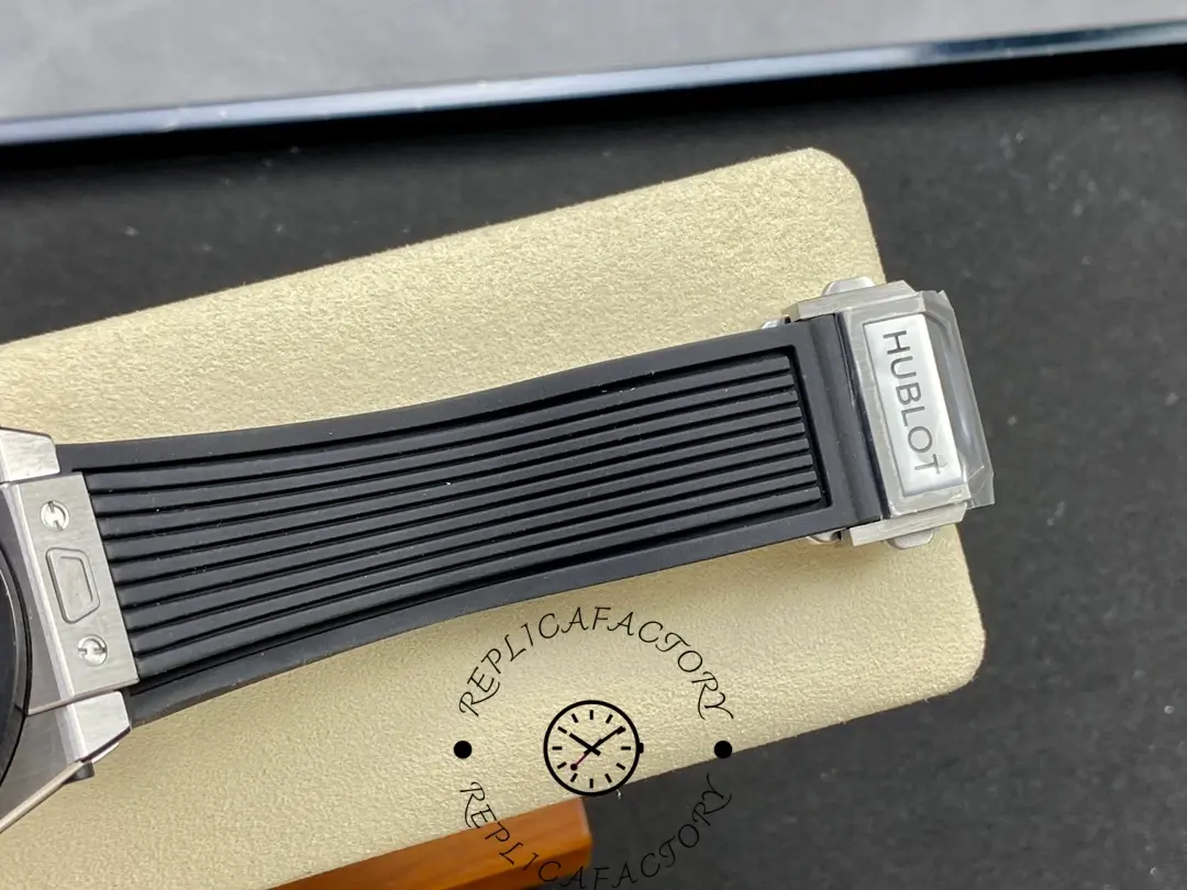 Clasp view of Hublot Big Bang Tourbillon 45mm Black Magic replica showing Hublot engraving.