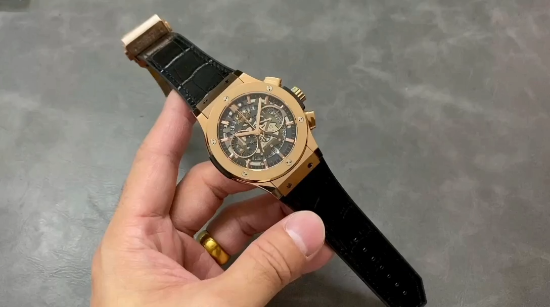 Replica Hublot 525.OX.0180.LR Video