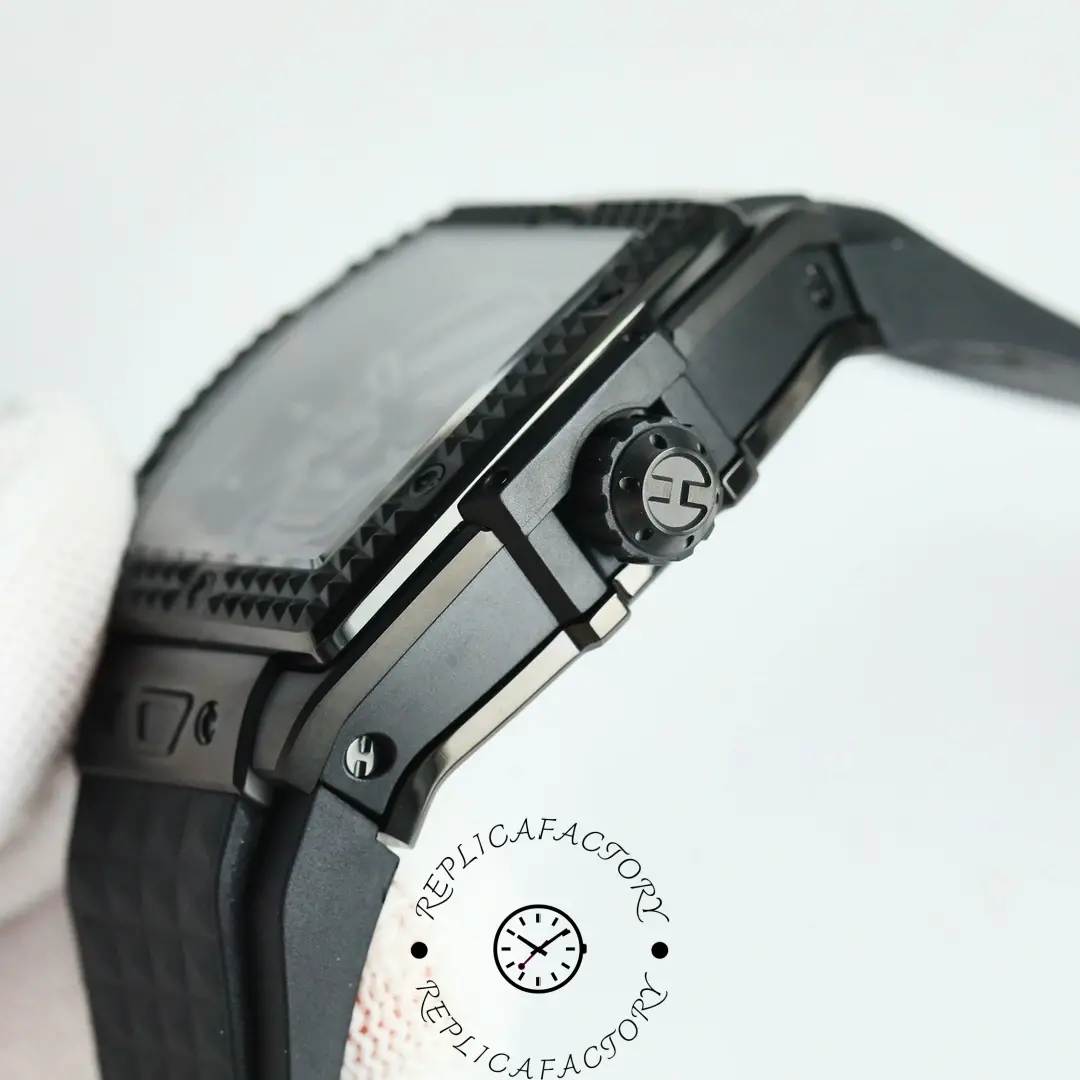 Top angle of replica Hublot 646.CI.0110.RX.DPM24 emphasizing curved crystal.