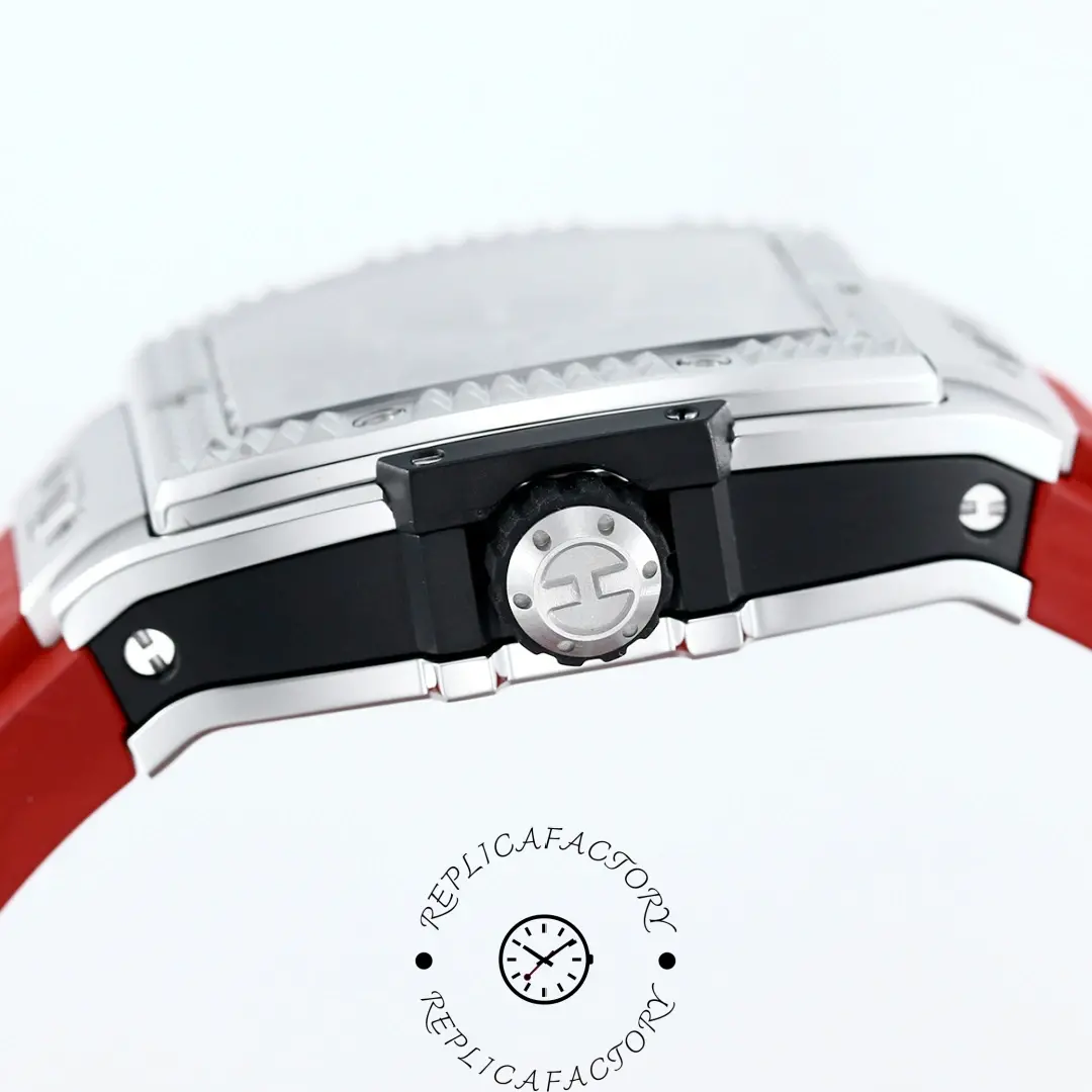 Crown view of Hublot 646.CI.0110.RX.DPM24 with rubber-coated crown.