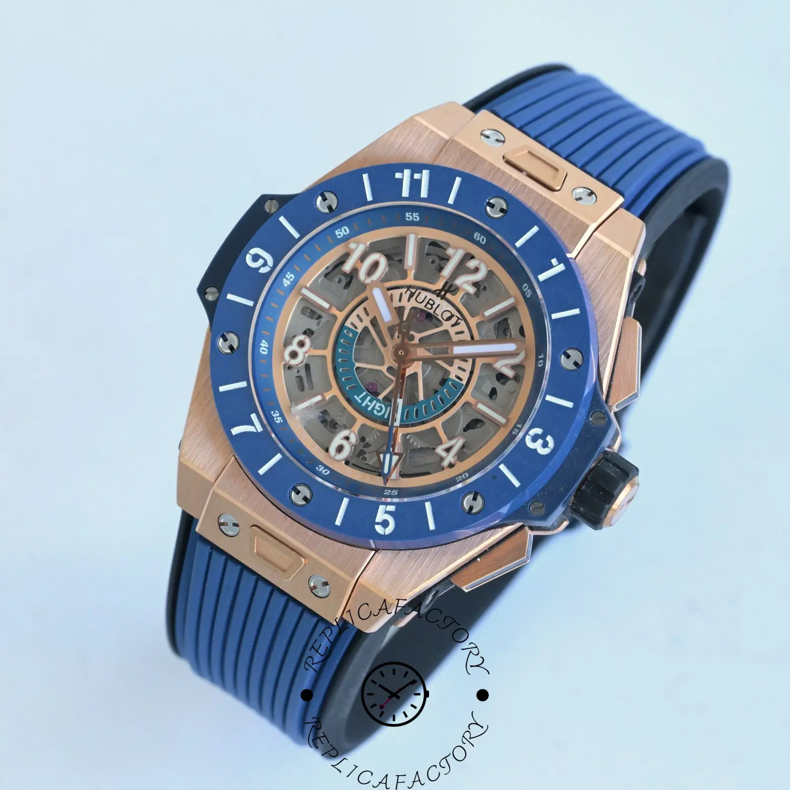Hublot 471.OL.7128.RX side-angled shot showing case design and blue bezel.