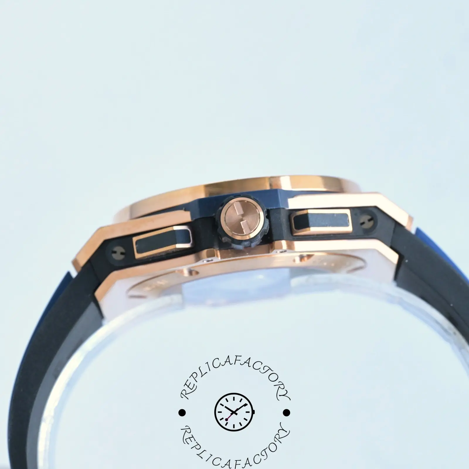 Close-up of Hublot 471.OX.7128.RX crown area and case finishing.