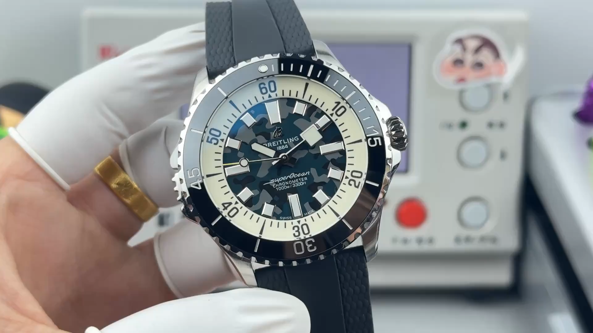 Replica Breitling Superocean E10379351B1S1 Video