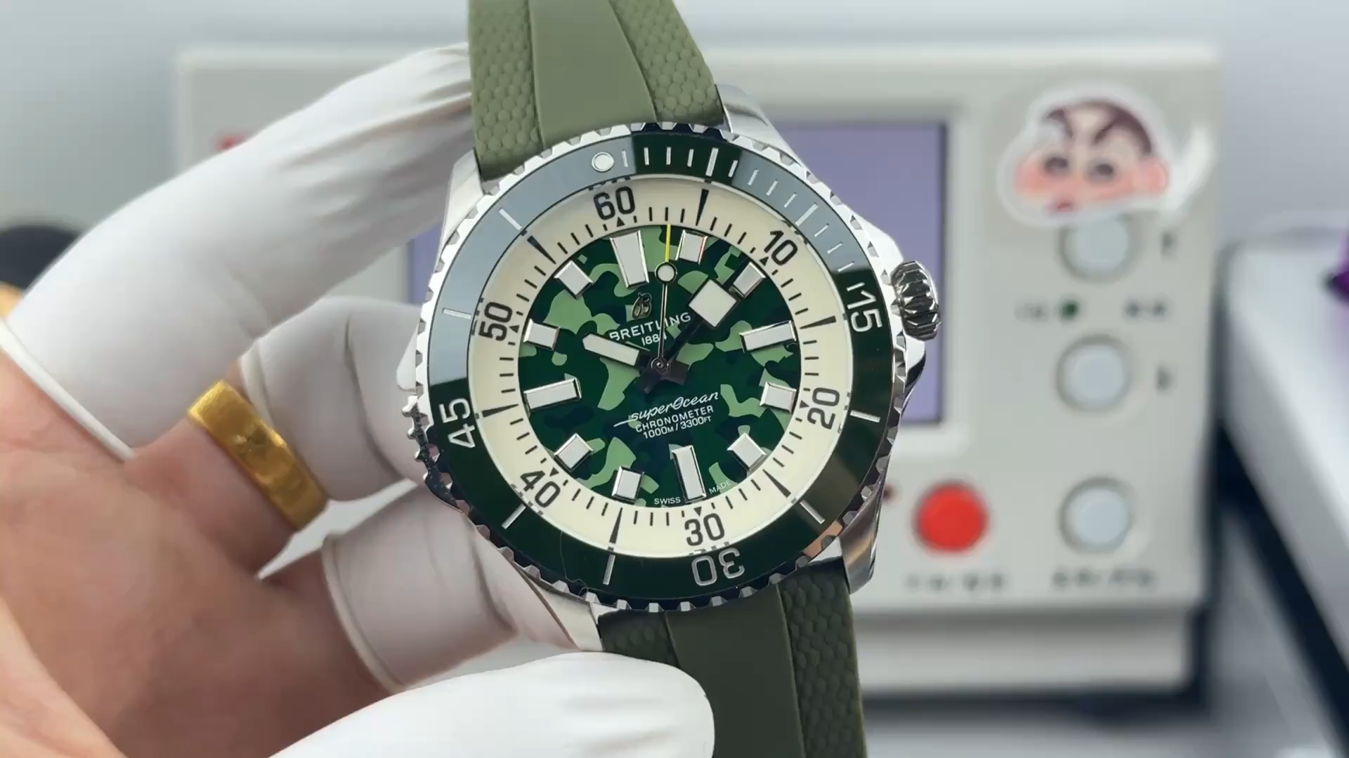 Replica Breitling Superocean E10379D31L1S1 Video