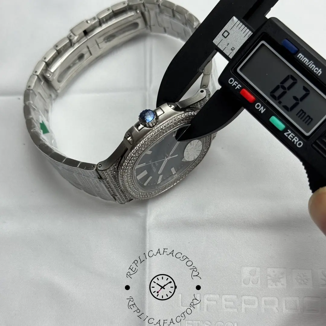 Measurement view of Nautilus 5711 Custom Micro-Diamond Blue Dial replica using calipers.