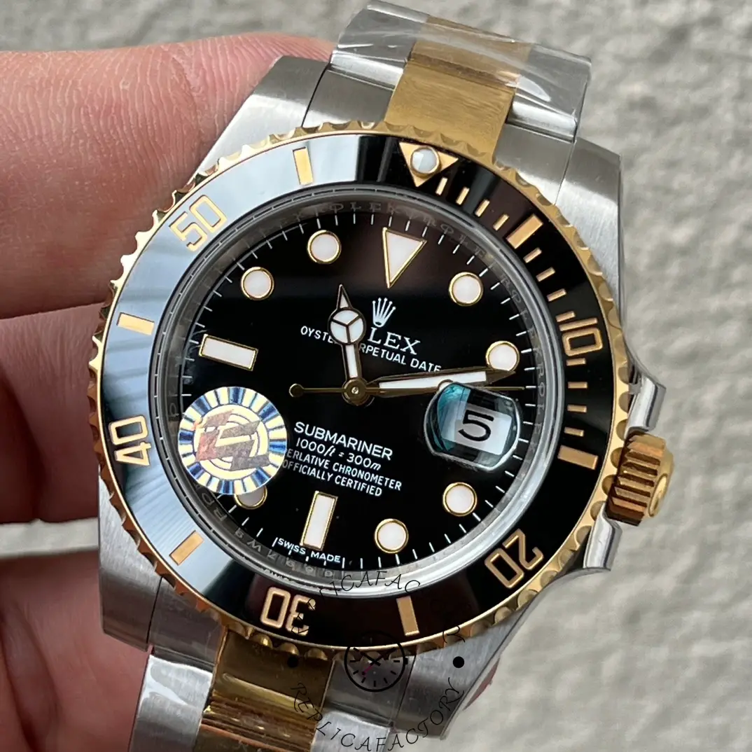 Detailed view of Rolex Submariner 116613LN 1:1 clone showing bezel and markers.