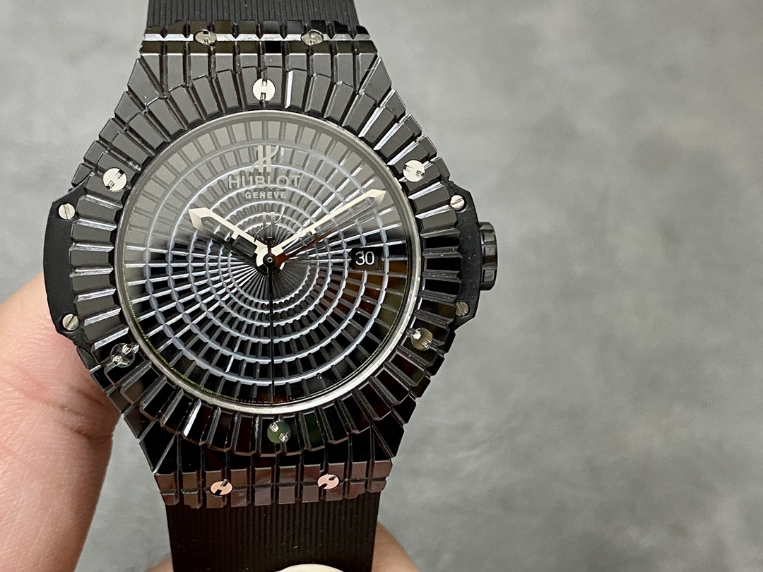 Hublot Big Bang 346.CX.1800.BR 41MM Mens - Image 3