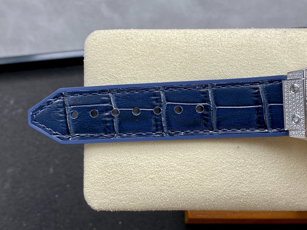 511.NX.7170.LR Hublot Classic Fusion Diamond Automatic