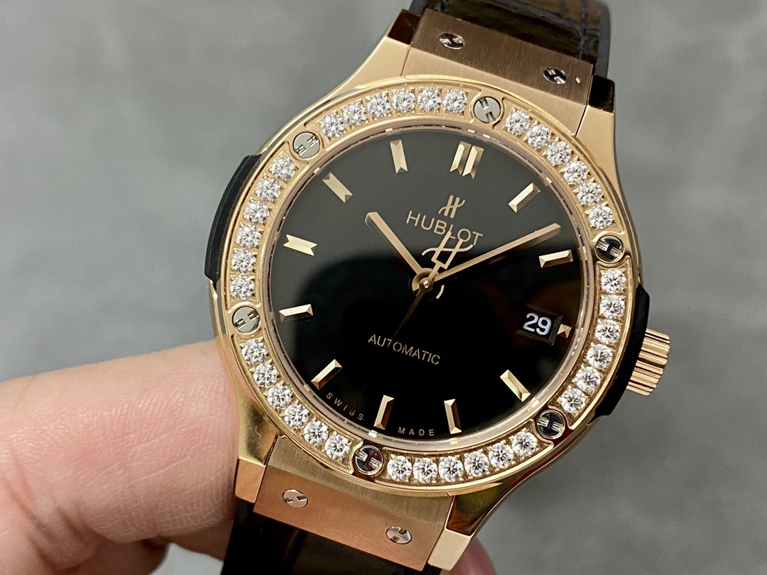 565.OX.1480.LR.1204 Hublot Classic Fusion Automatic 38mm - Image 5