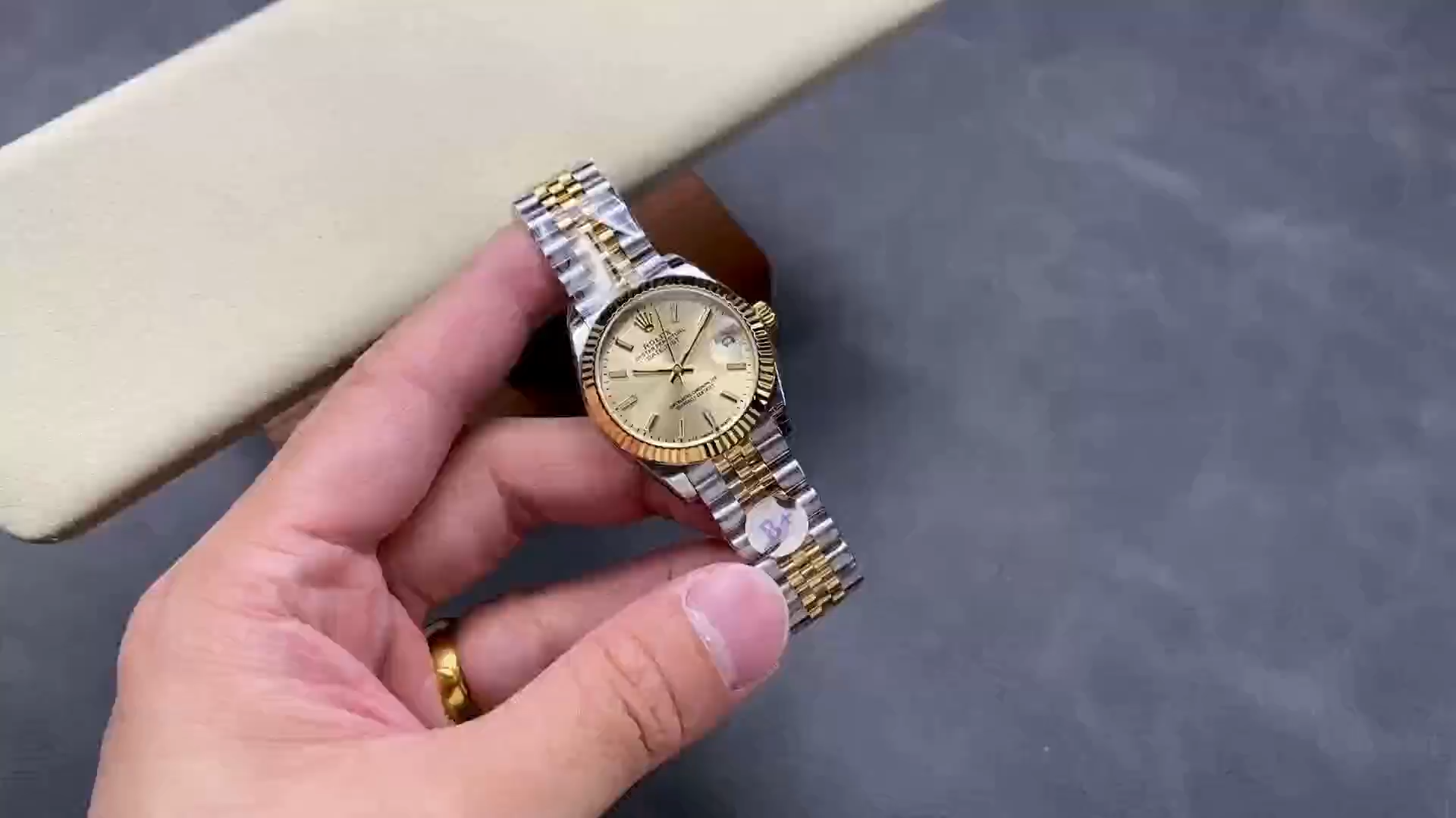 Replica Rolex Datejust 31 Champagne Dial 278273 0014 Women's Watch