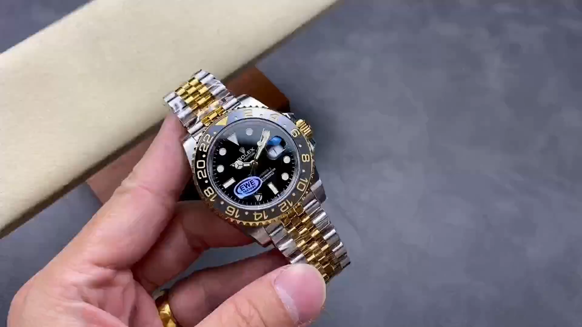 Replica Rolex GMT Master II Black Dial Steel 18kt Yellow Gold 126713GRNR 0001 Men's Watch