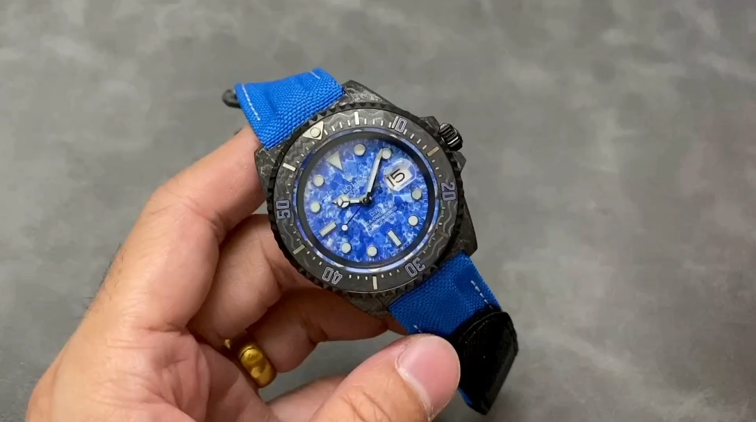 Replica Rolex Sea Dweller Customized DiW Carbon Fiber Ocean Blue Dial