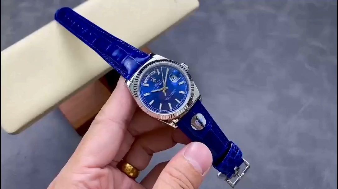 Replica Rolex Day Date 36mm White Gold Fluted Bezel 118139 0004 Blue