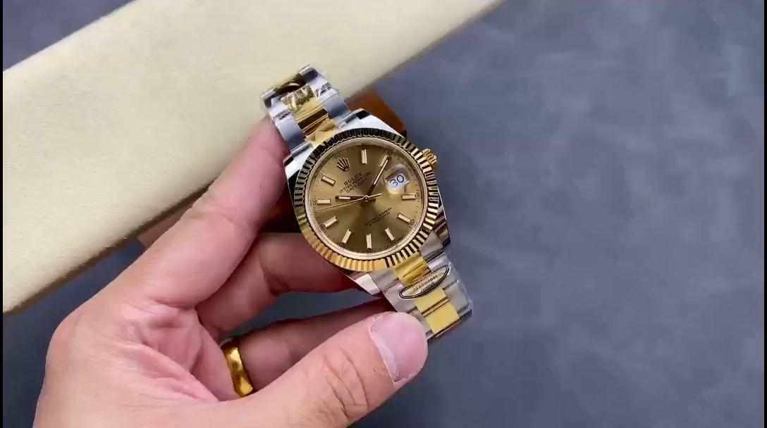 Replica Rolex Datejust 126333 0009 Champagne Index Oyster 41mm Two Tone Steel