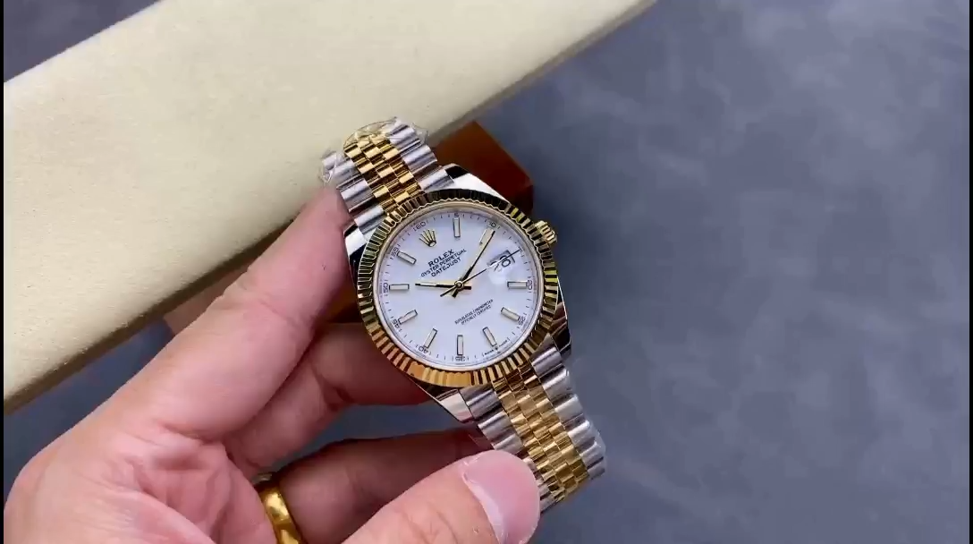 Replica Rolex Datejust 126333 0016 White Index Jubilee 41mm Two Tone Steel