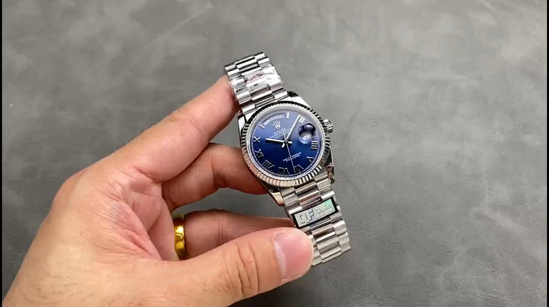 Replica Rolex Datejust 41 Oystersteel Blue Dial m126334 0026