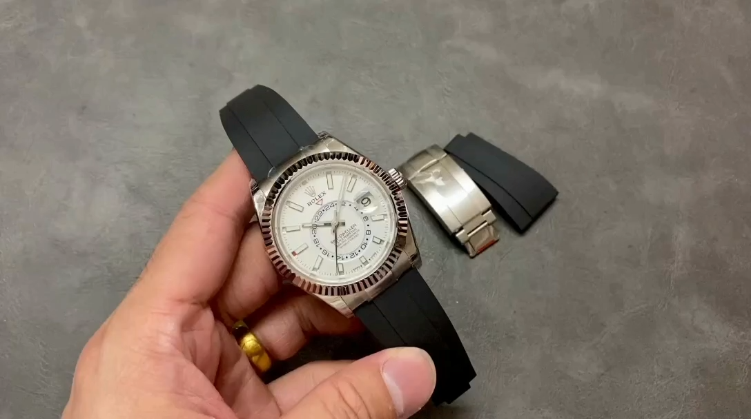 Replica Rolex Sky Dweller 42 White Gold White Dial Oysterflex M336239 0003
