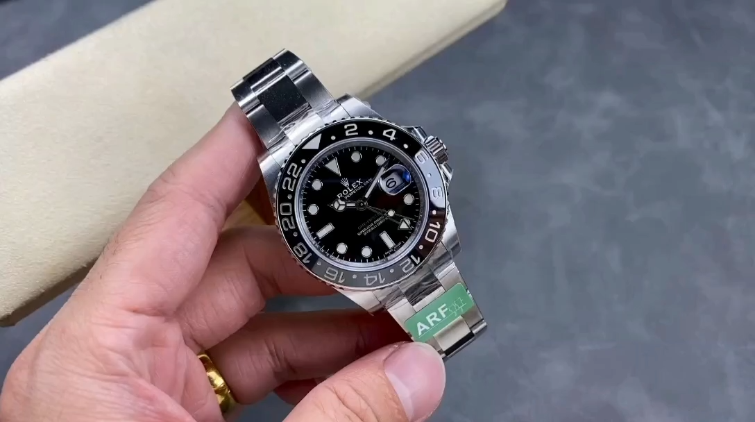 Replica Rolex GMT-Master II 40mm Black Bezel 116710LN Men's Watch