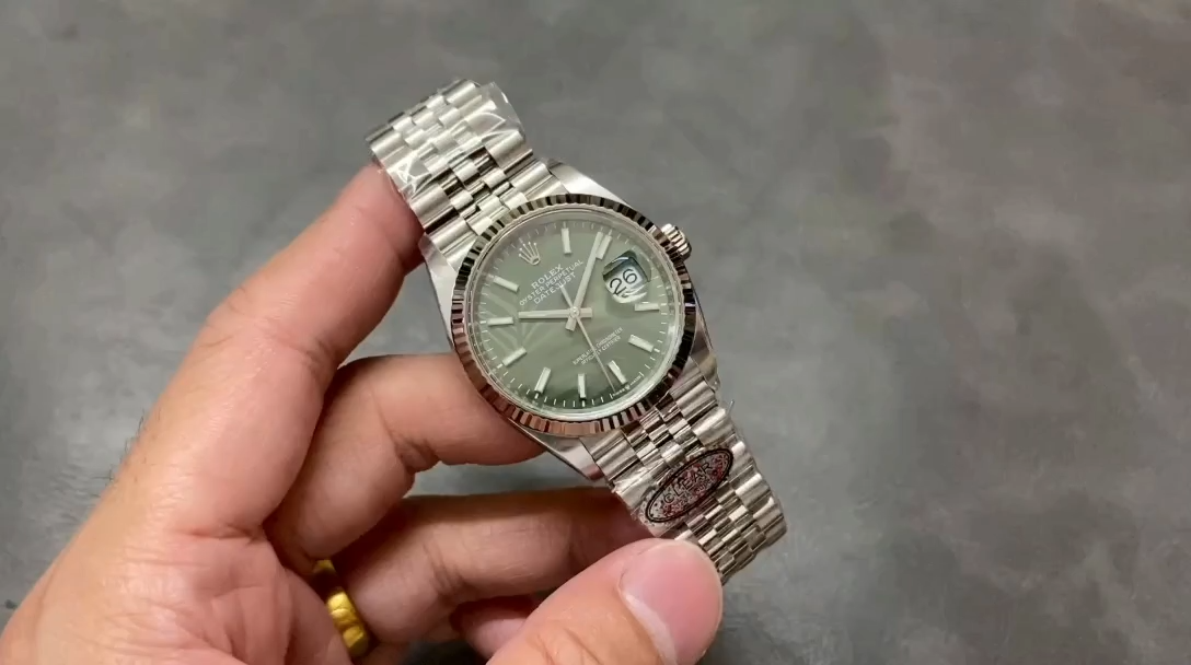 Replica Rolex Datejust 36mm Fluted Bezel Green Palm Index Dial Jubilee 126234 0047