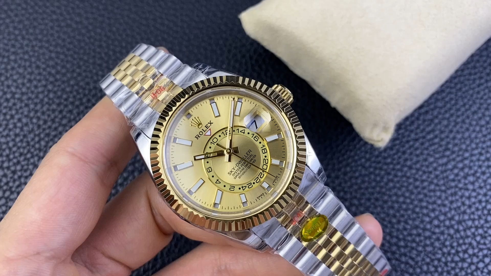 Replica Rolex Sky Dweller 42mm Champagne Dial Stick Markers Jubilee M336933 0002 Men's Watch
