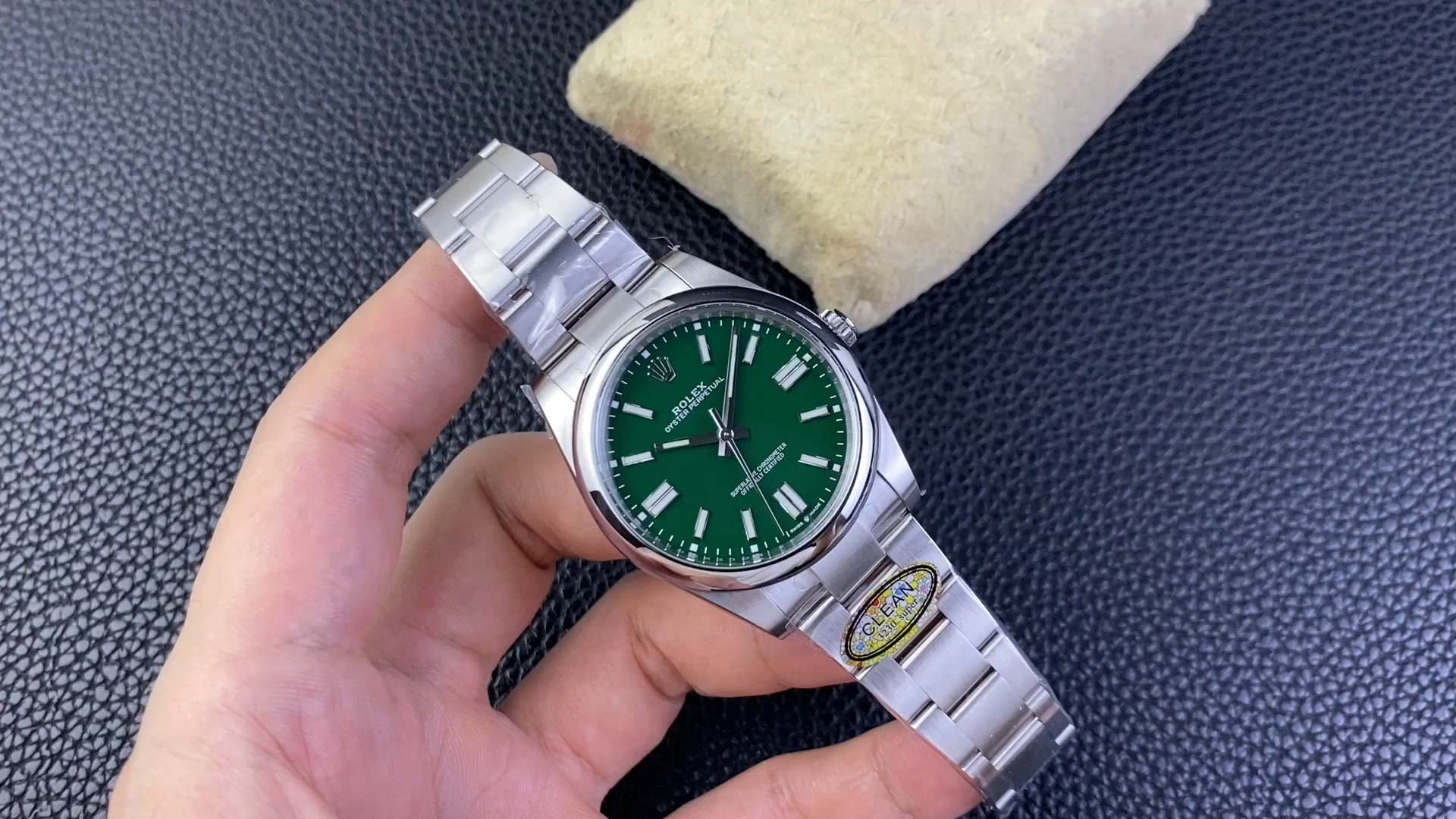 Replica Rolex Oyster Perpetual 41 Green Dial 124300 0005 Men's Watch